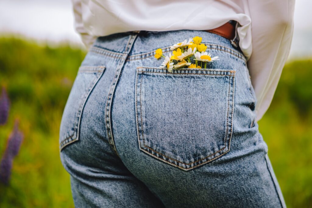 pantalon jean vintage femme fleurs poche mode